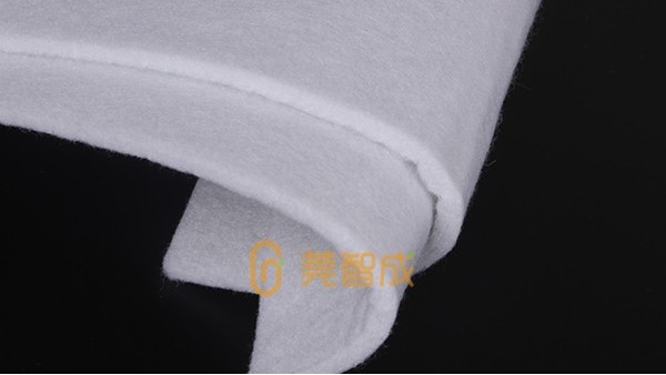 針刺毛氈和無紡布哪個好？