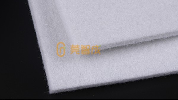 針刺毛氈的密度過高或過低會產生什么影響？